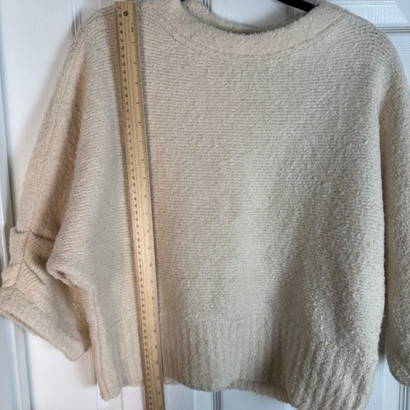 Wit & Wisdom Cream Crew Neck Sweater - Picture 12 of 13